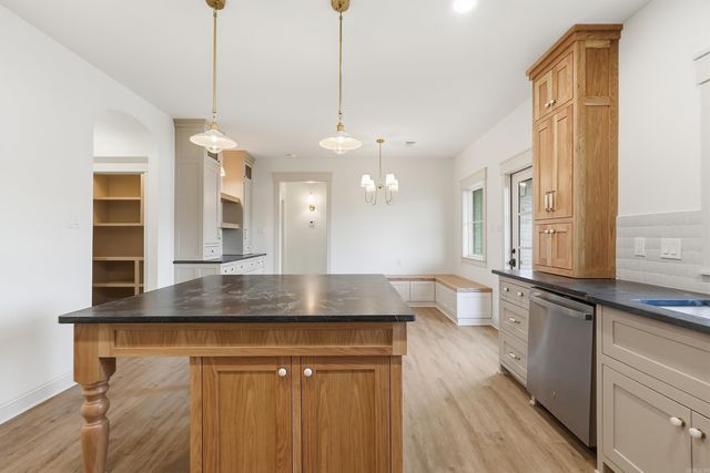 1100 Edinburgh Drive, Conway, AR 72034