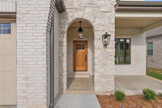 1100 Edinburgh Drive, Conway, AR 72034