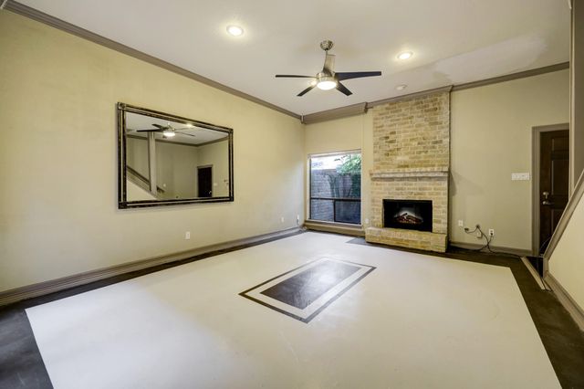 3158 W Holcombe Boulevard 3158, West University Place, TX 77025