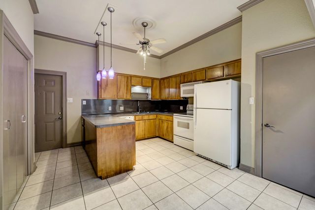 3158 W Holcombe Boulevard 3158, West University Place, TX 77025