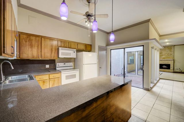 3158 W Holcombe Boulevard 3158, West University Place, TX 77025