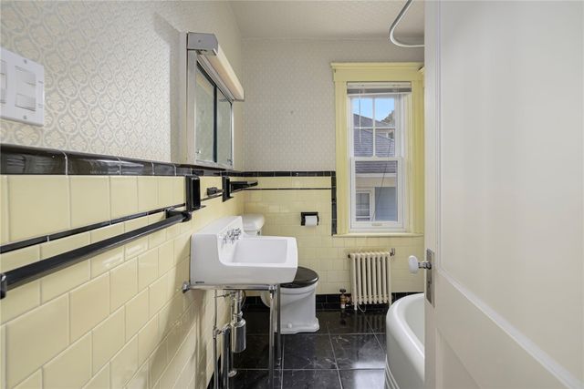 93 Overhill Road, Providence, RI 02906