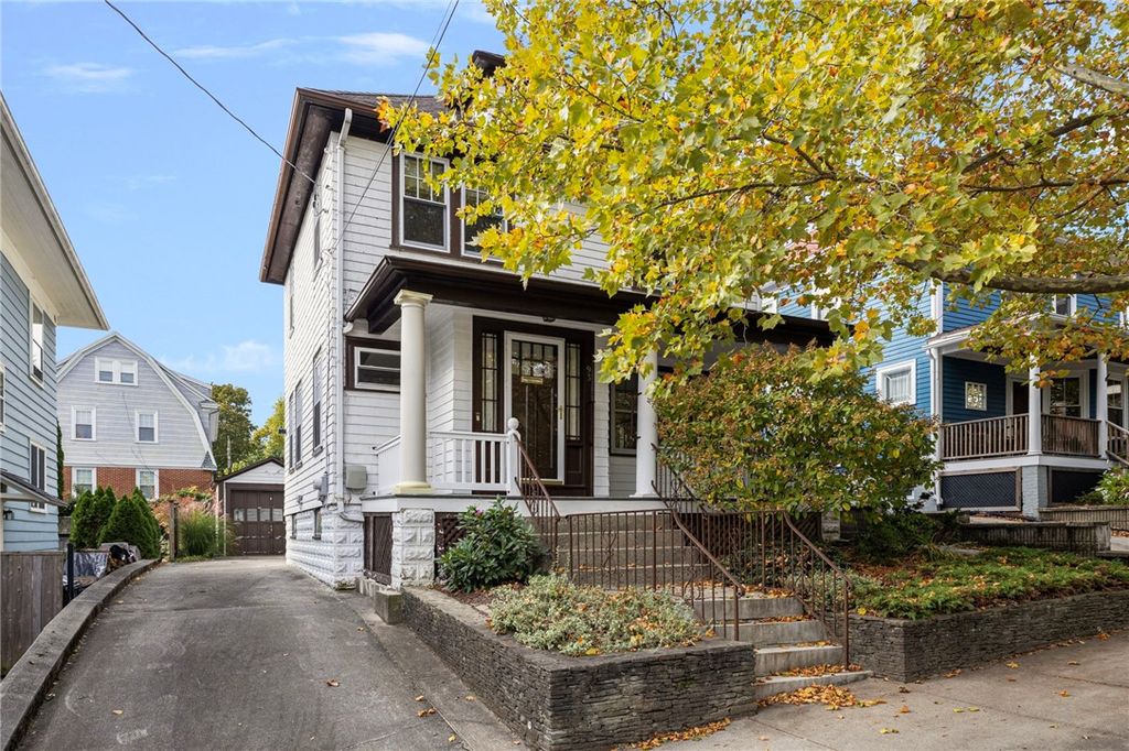 93 Overhill Road, Providence, RI 02906