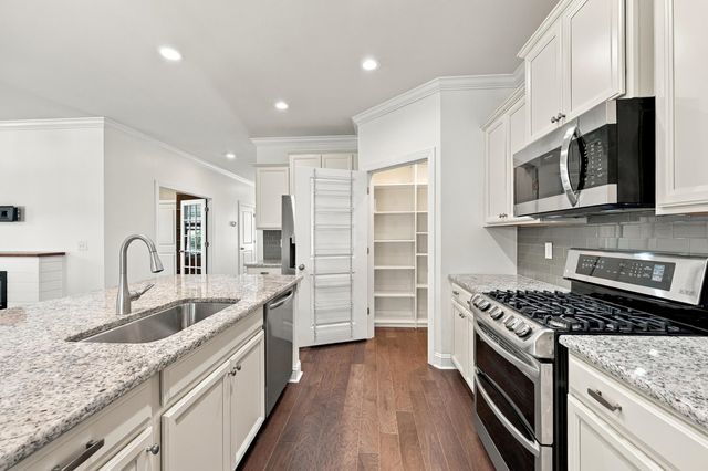 148 Bucky Loop, Murrells Inlet, SC 29576