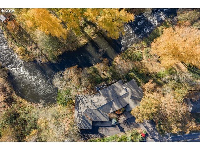 17616 ABIQUA Rd Ne, Silverton, OR 97381