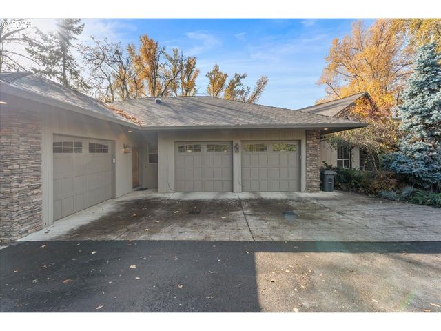 17616 ABIQUA Rd Ne, Silverton, OR 97381