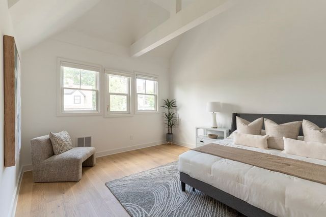 177 Thorndike St 1, Brookline, MA 02446