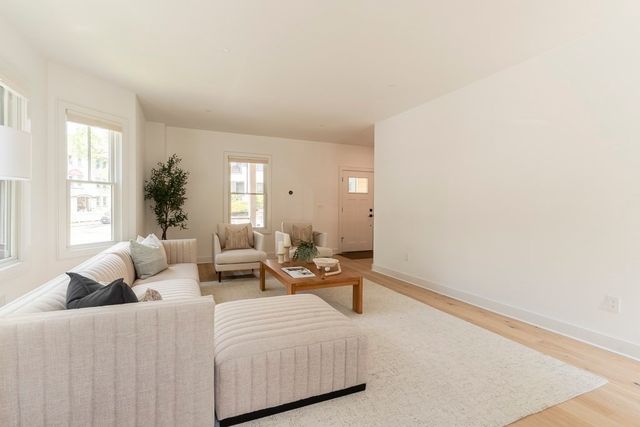 177 Thorndike St 1, Brookline, MA 02446