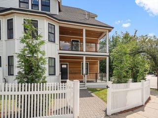 177 Thorndike St 1, Brookline, MA 02446