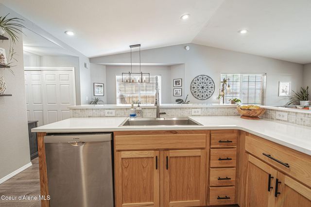 265 E Jeffrey Pine LN, Coeur D'alene, ID 83815