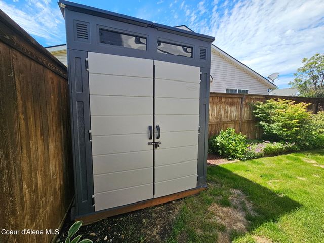 265 E Jeffrey Pine LN, Coeur D'alene, ID 83815