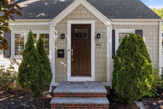 64 Paon Blvd, Wakefield, MA 01880