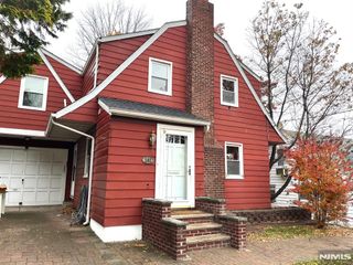 162 Union Place, Ridgefield Park, NJ 07660