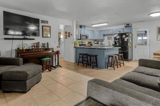 128 Frontier Drive, Oceanside, CA 92054