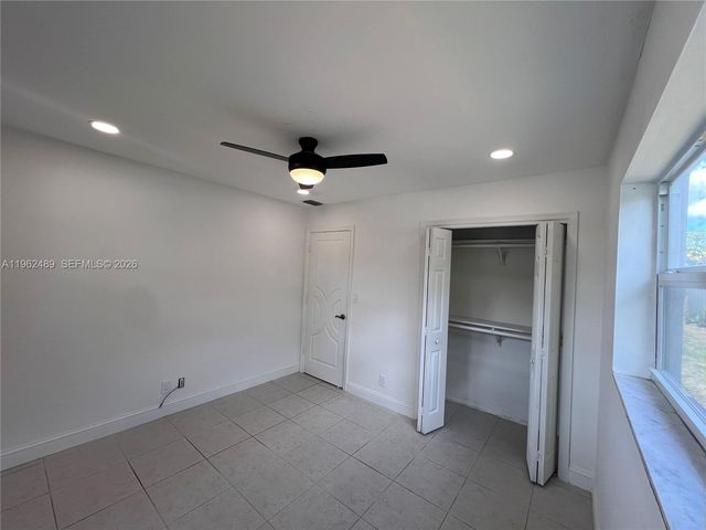 7313 NW 57th Ct, Tamarac, FL 33321