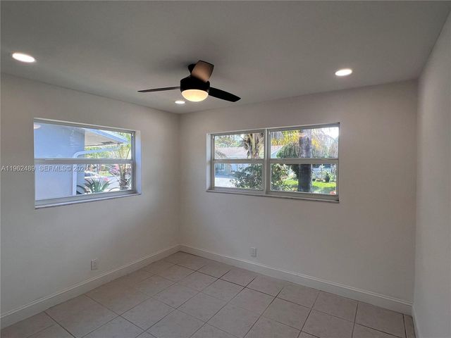 7313 NW 57th Ct, Tamarac, FL 33321