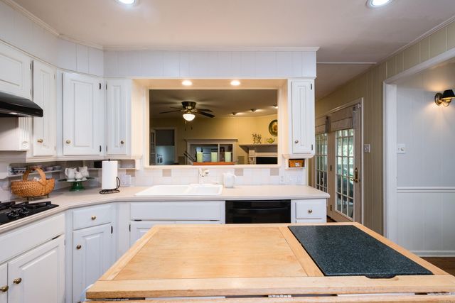 3013 Cleburne Place, North Little Rock, AR 72116