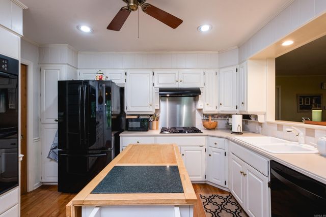 3013 Cleburne Place, North Little Rock, AR 72116