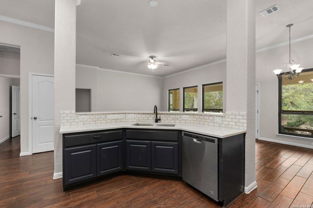 4233 Fossil, San Antonio, TX 78261