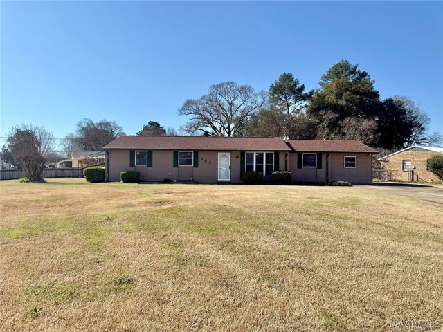 203 Lilac Drive, Prattville, AL 36067