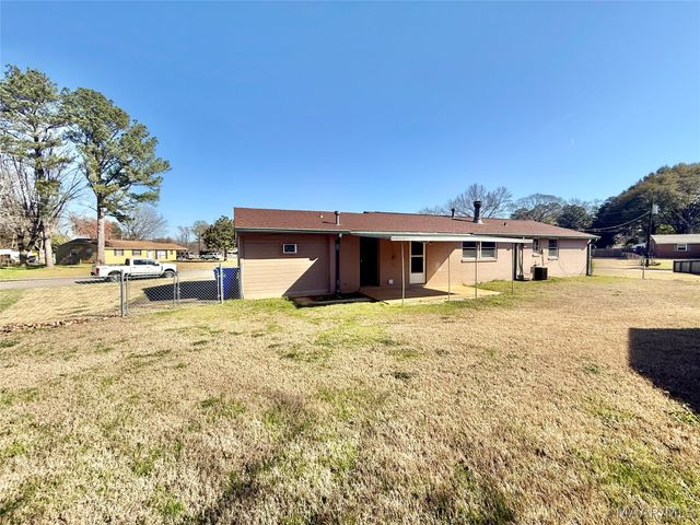 203 Lilac Drive, Prattville, AL 36067