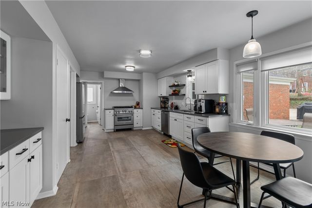 23650 Shelburne Road, Shaker Heights, OH 44122