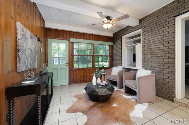 111 Royal Avenue, St Louis, MO 63135