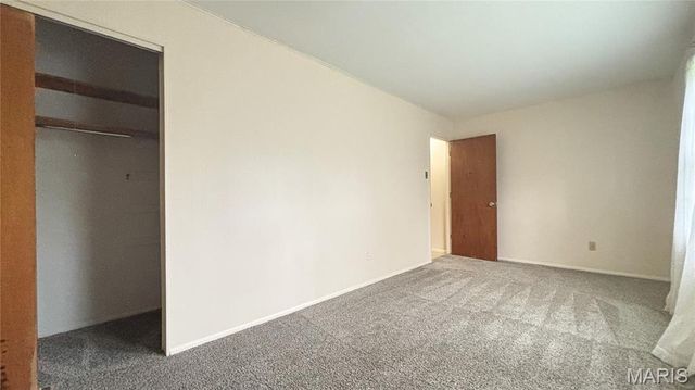 111 Royal Avenue, St Louis, MO 63135