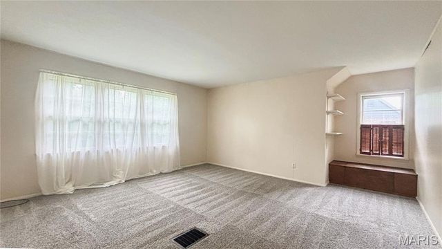 111 Royal Avenue, St Louis, MO 63135