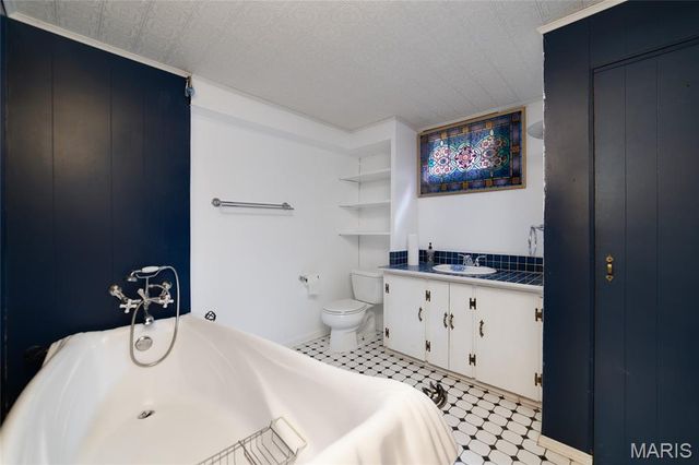111 Royal Avenue, St Louis, MO 63135