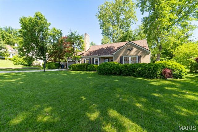 111 Royal Avenue, St Louis, MO 63135