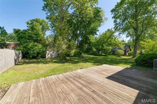 111 Royal Avenue, St Louis, MO 63135