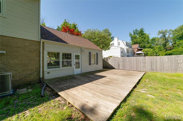 111 Royal Avenue, St Louis, MO 63135