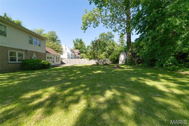 111 Royal Avenue, St Louis, MO 63135