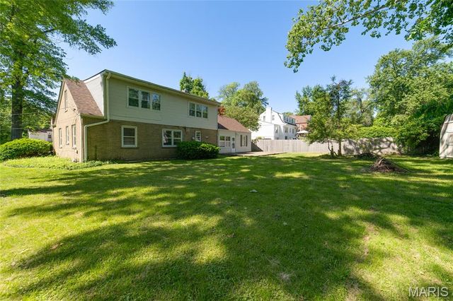 111 Royal Avenue, St Louis, MO 63135