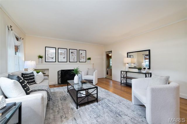 111 Royal Avenue, St Louis, MO 63135