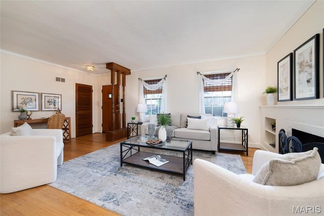 111 Royal Avenue, St Louis, MO 63135