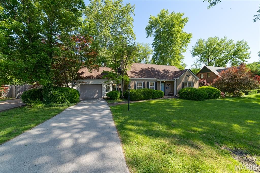 111 Royal Avenue, St Louis, MO 63135