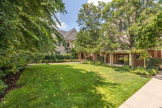 142 Bigelow St 136A, Boston, MA 02135