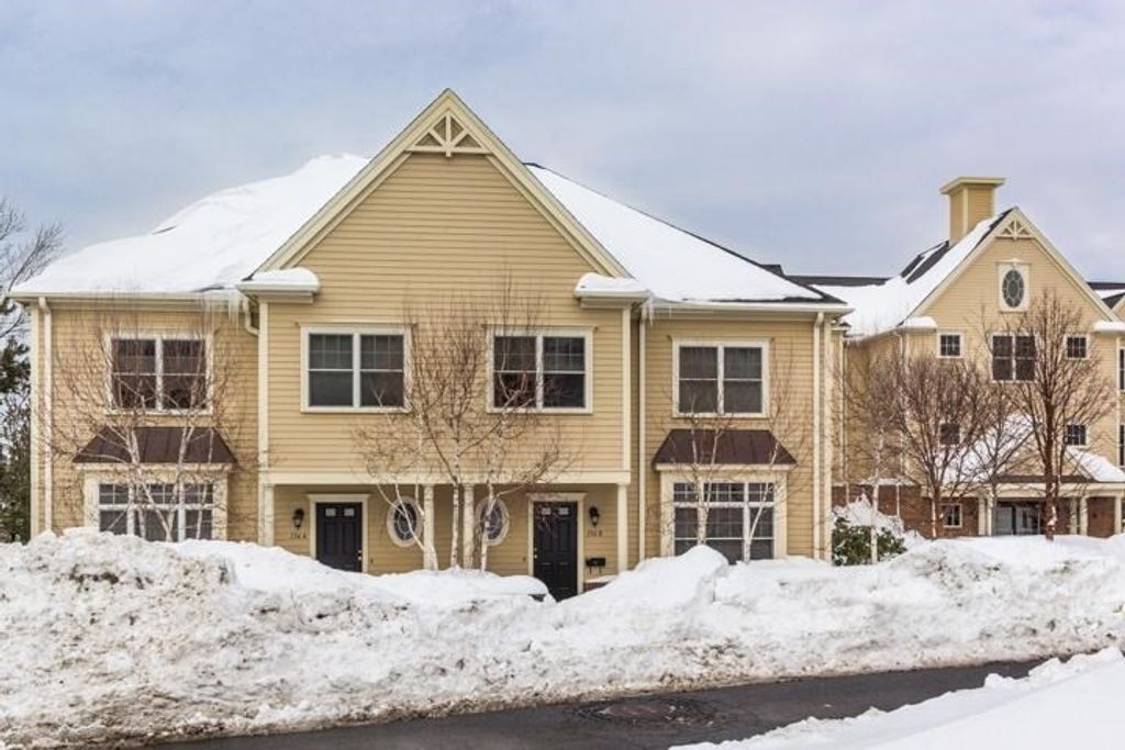 142 Bigelow St 136A, Boston, MA 02135