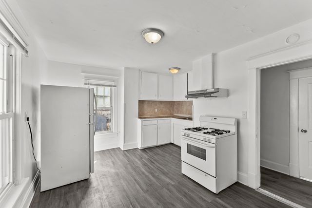 615 44th Street, Rock Island, IL 61201