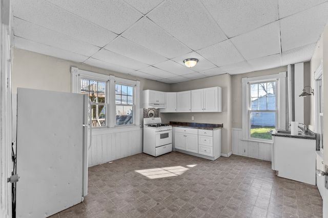 615 44th Street, Rock Island, IL 61201