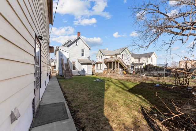 615 44th Street, Rock Island, IL 61201