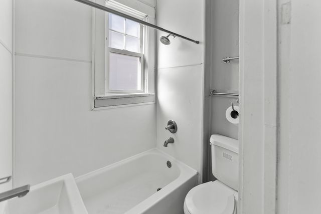 615 44th Street, Rock Island, IL 61201