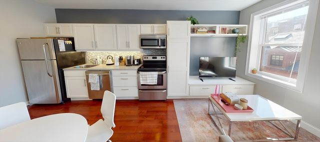 9 Anderson 4 R, Boston, MA 02114