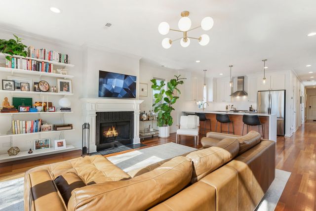 1406 W Ohio Street 3, Chicago, IL 60642