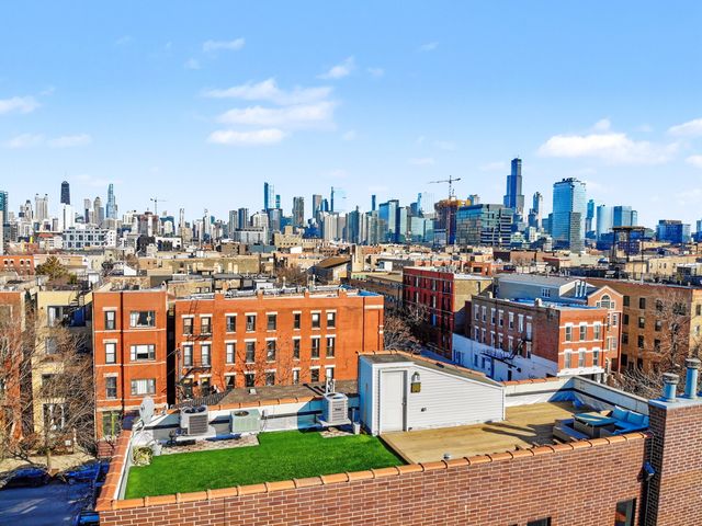 1406 W Ohio Street 3, Chicago, IL 60642