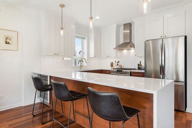 1406 W Ohio Street 3, Chicago, IL 60642