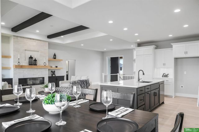 21416 Morning View Drive, Elkhorn, NE 68022