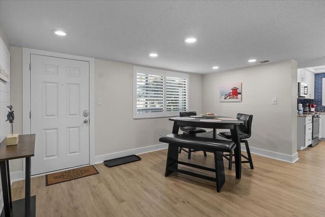 6326 MIDNIGHT PASS ROAD 101, Sarasota, FL 34242